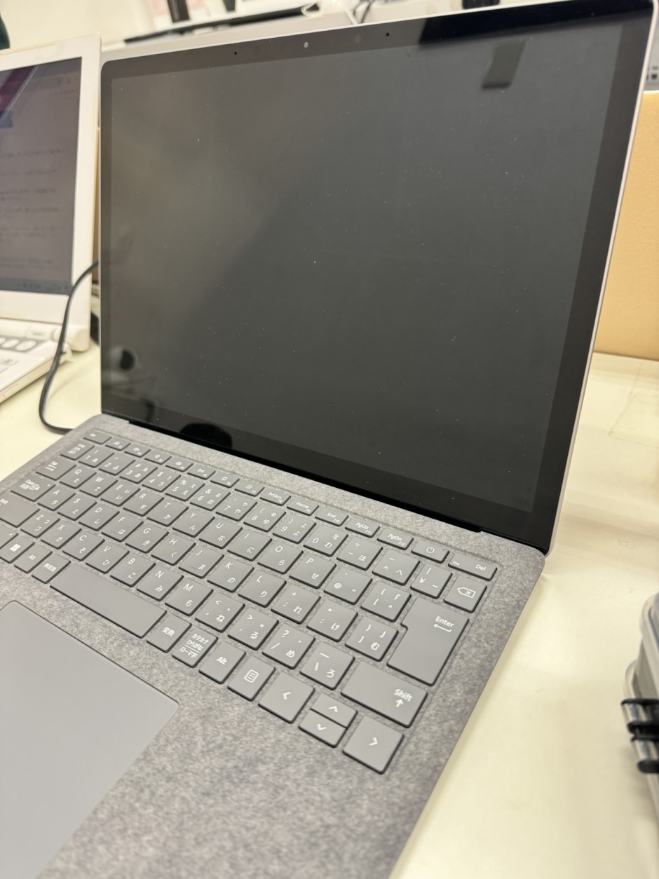 Microsoft Surface Laptop 4 キーボード修理の事例 - パソコン修理テック