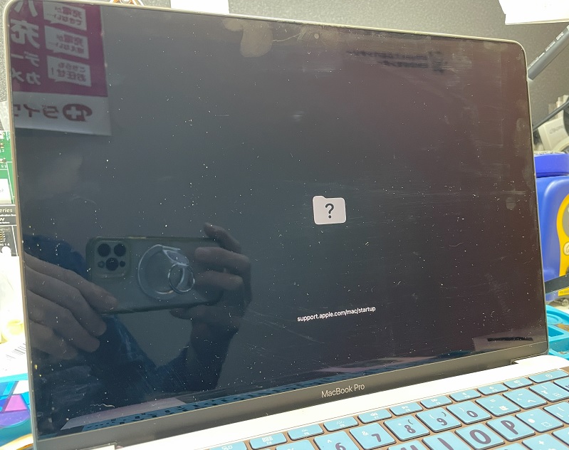 MacbookのOSが読み込めない状態