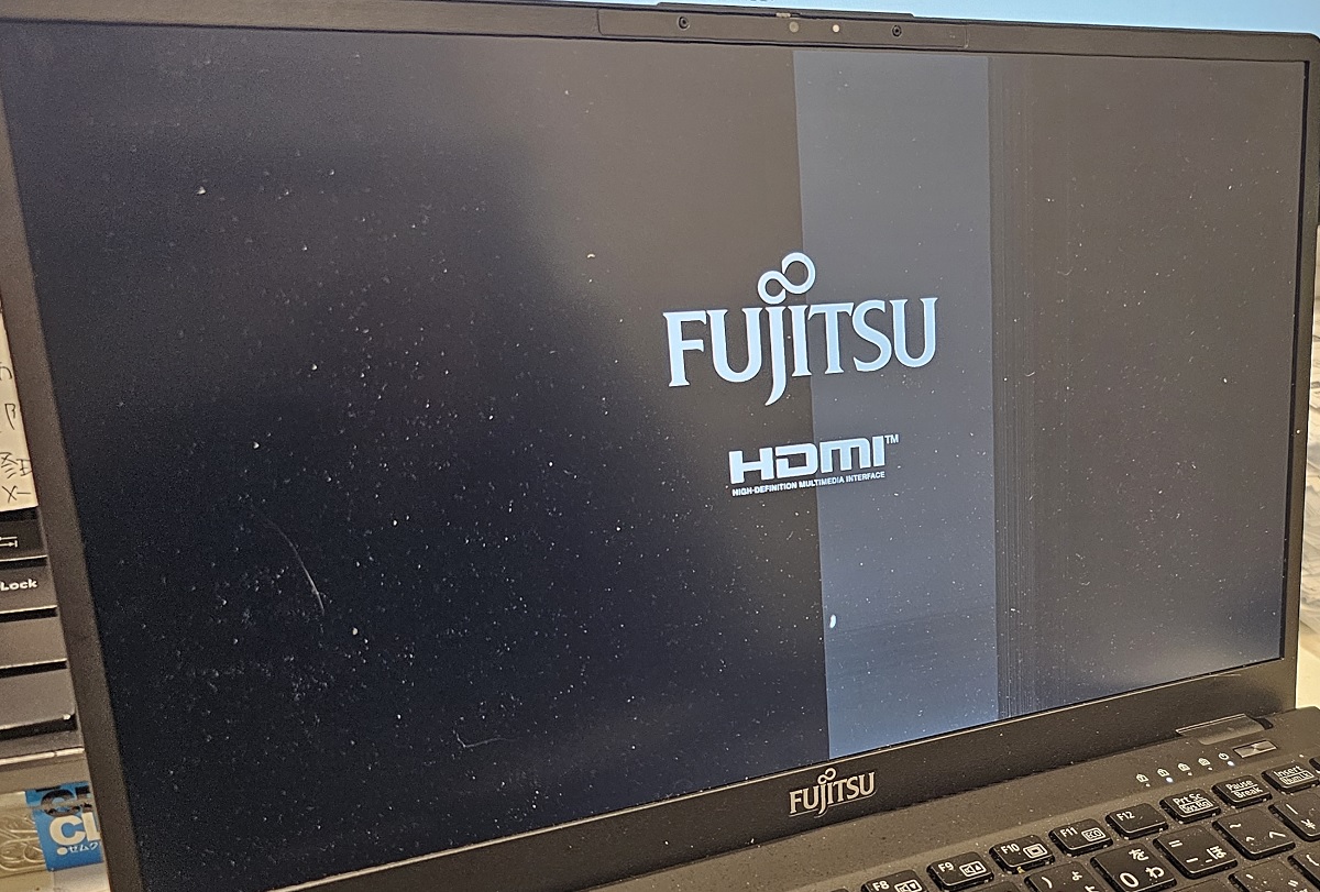 富士通FMV LIFEBOOKの液晶修理